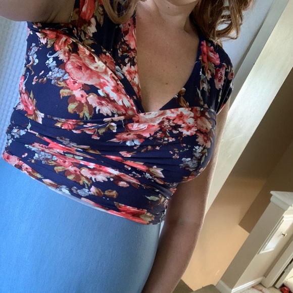 Infinity maternity dress - Picture 2 of 3